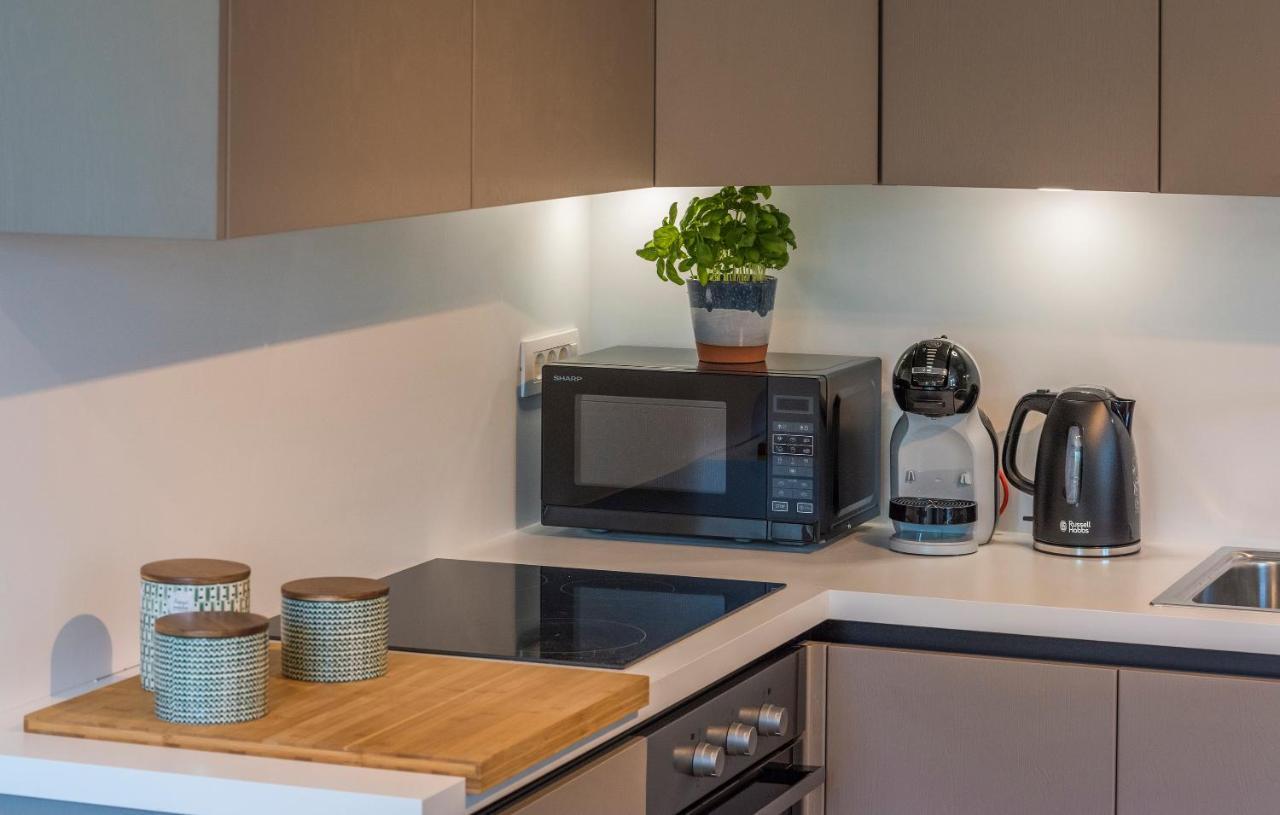 Just Renovated Stylish 2 Bedrooms Apartment Only A Few Steps From The Beach! Novigrad Istria エクステリア 写真